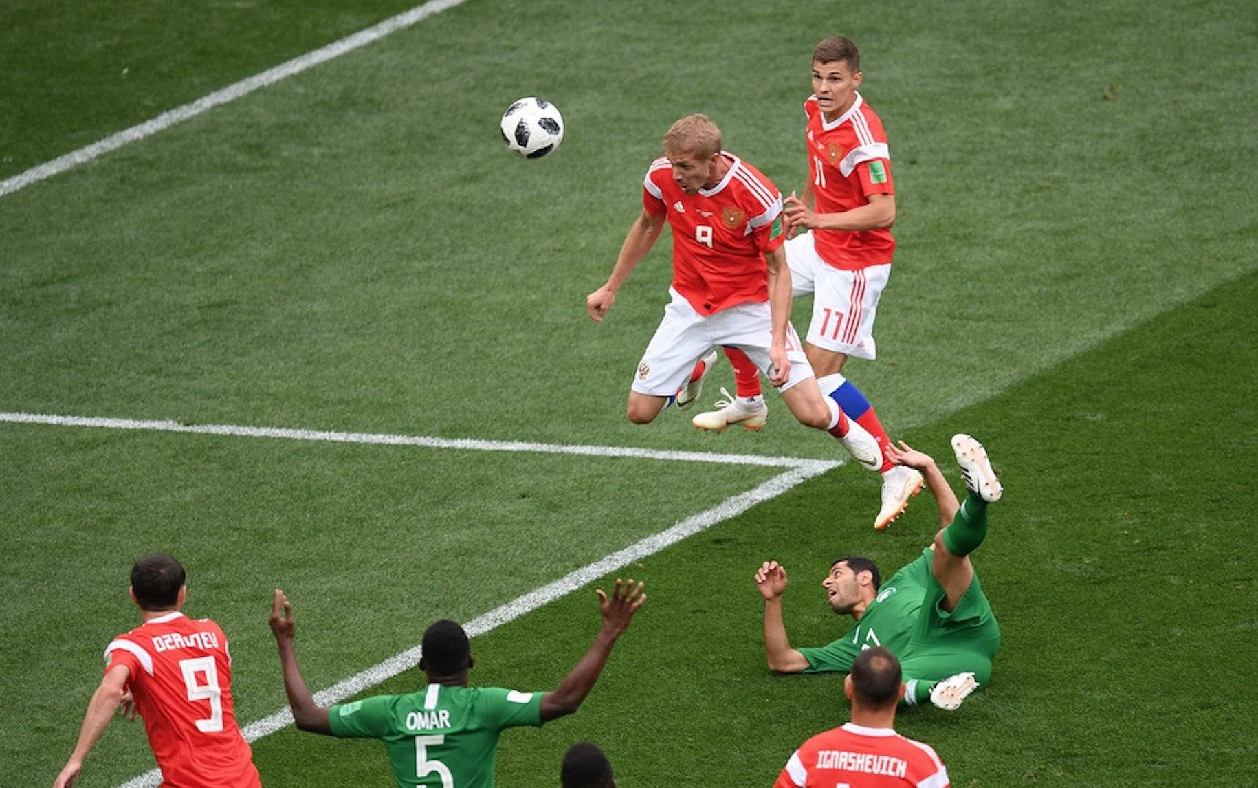 俄罗斯队力争晋级，备战世界杯热身赛